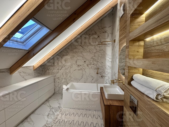
   Продам дом, 300 м², Сочи

. Фото 14.