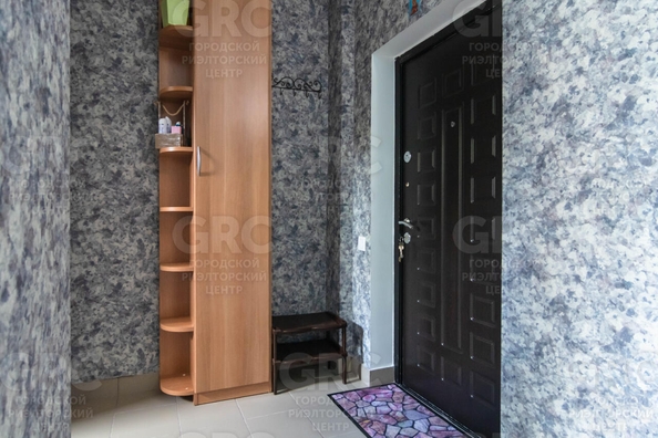 
   Продам 1-комнатную, 32 м², Виноградная ул, 121

. Фото 2.