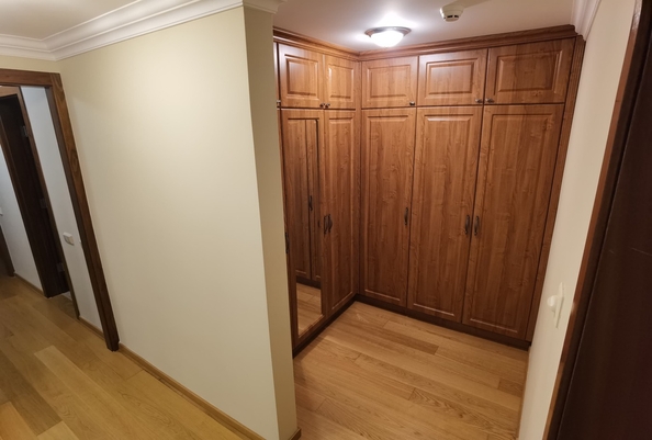 
  Продается 1-комн. квартира, 76 м², Революции пр-кт, д. 3
. Фото 14.