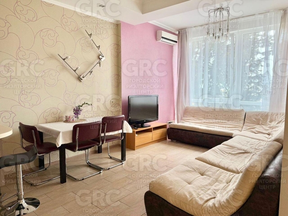 
  Продается 3-комн. квартира, 82.6 м², Дмитриевой ул, д. 5
. Фото 2.