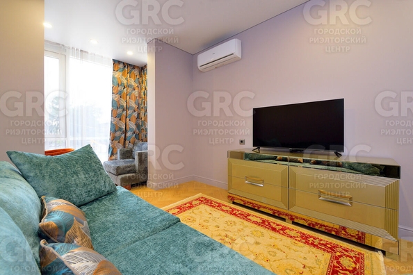
  Продается 2-комн. квартира, 63 м², Трунова пер, д. 6к1
. Фото 1.