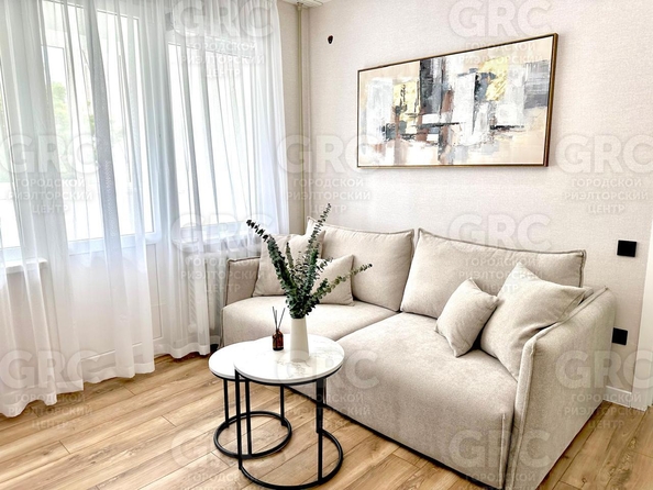 
   Продам 2-комнатную, 45 м², Донская ул, 38

. Фото 3.