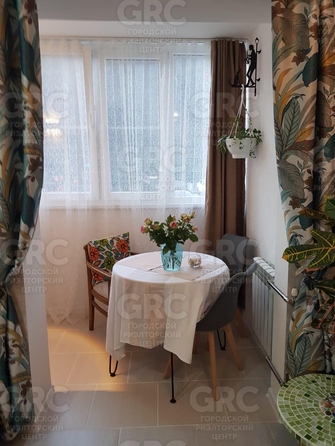 
  Продается 2-комн. квартира, 37 м², Тепличная ул, д. 79
. Фото 6.