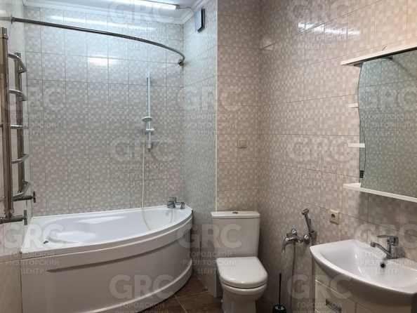 
  Продается 2-комн. квартира, 100 м², Первомайская ул, д. 19
. Фото 10.