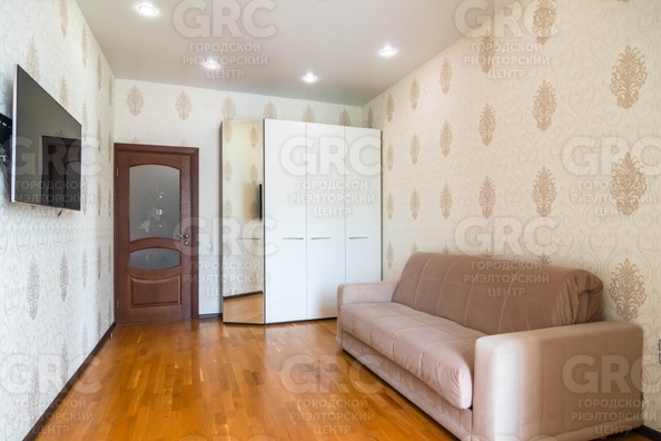 
  Продается 2-комн. квартира, 46 м², Параллельная ул
. Фото 6.