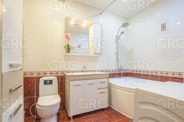 
  Продается 3-комн. квартира, 100 м², Клубничная ул, д. 8а
. Фото 11.