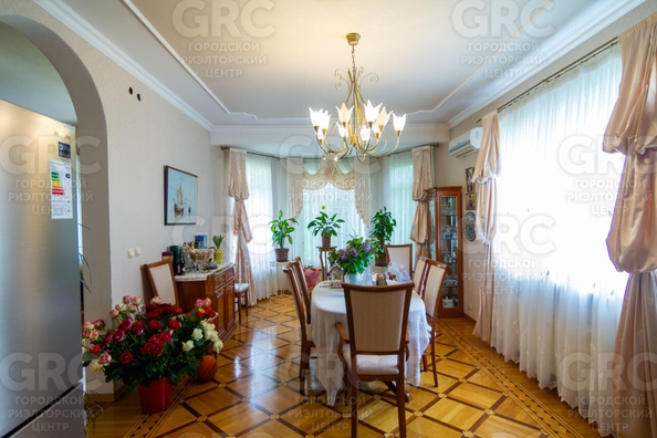 
  Продается дом, 370 м², Сочи
. Фото 11.