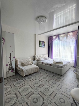 
  Продается 2-комн. квартира, 57 м², Кирова ул, д. 1
. Фото 1.