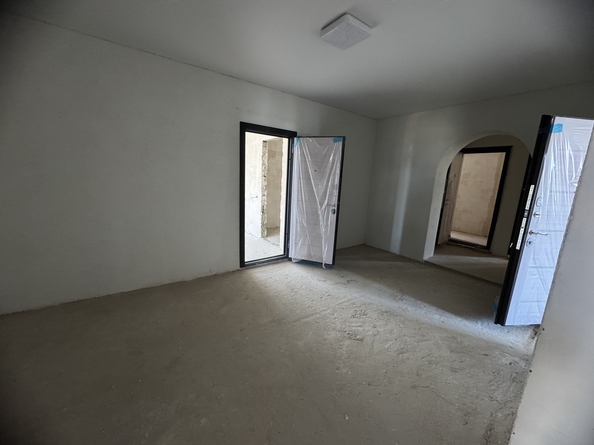 
   Продам 1-комнатную, 42 м², Интернациональная ул, 8

. Фото 1.