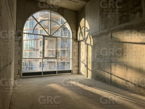 
  Продается 3-комн. квартира, 80 м², Туапсинская ул, д. 10
. Фото 1.