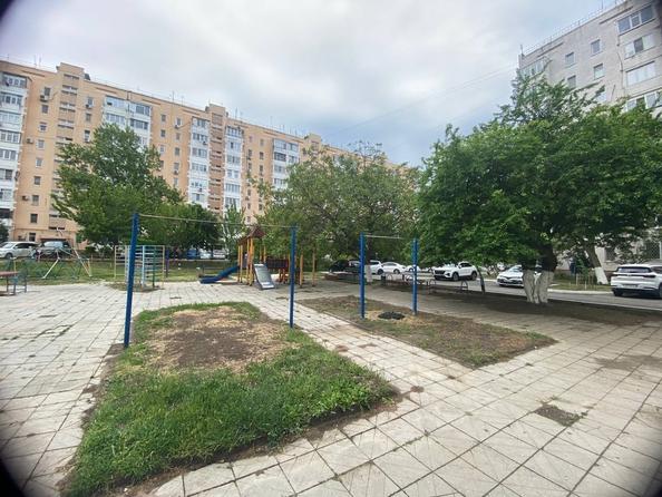 
  Продается 2-комн. квартира, 66 м², Крылова ул, д. 81
. Фото 24.