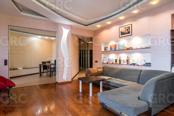 
  Продается 4-комн. квартира, 118.5 м², Виноградная ул, д. 15/1
. Фото 7.