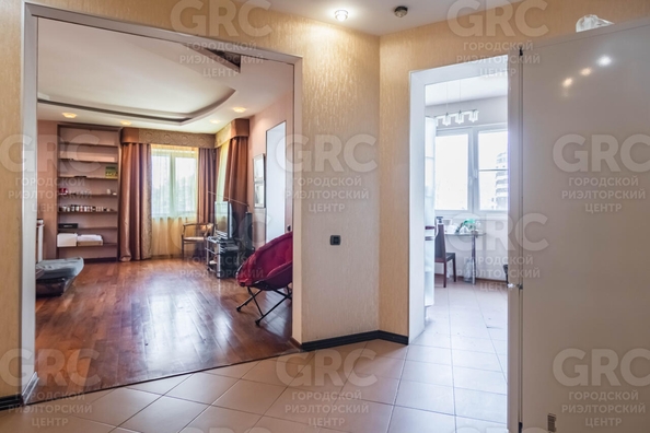 
  Продается 4-комн. квартира, 118.5 м², Виноградная ул, д. 15/1
. Фото 10.