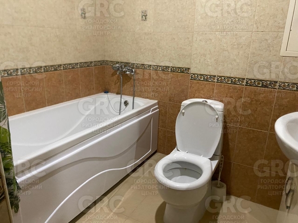 
  Продается 2-комн. квартира, 50 м², Камо ул, д. 80
. Фото 15.
