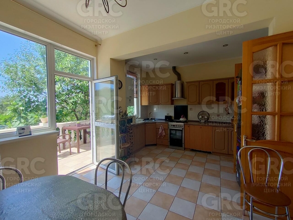 
  Продается дом, 240 м², Сочи
. Фото 8.