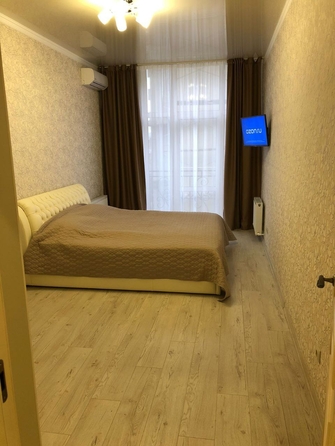 
  Продается 2-комн. квартира, 82 м², Суворова ул
. Фото 6.