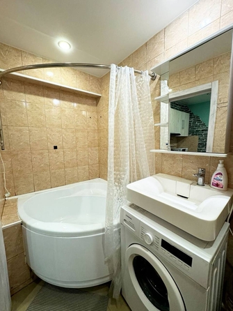 
  Продается 2-комн. квартира, 56 м², Одесская ул
. Фото 2.