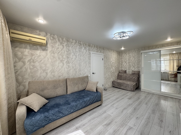 
  Продается 2-комн. квартира, 44 м², Стахановская ул, д. 13
. Фото 2.