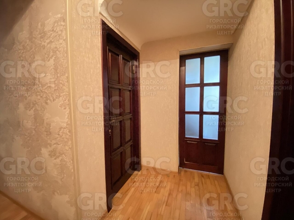 
  Продается 2-комн. квартира, 57 м², Войкова ул, д. 40
. Фото 7.