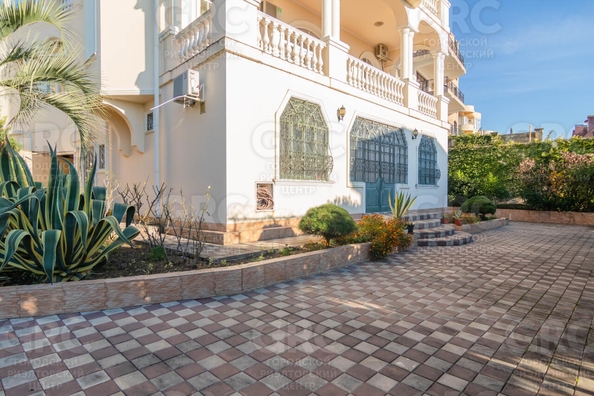 
  Продается дом, 400 м², Сочи
. Фото 3.