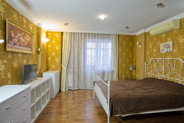 
  Продам 2-комн. квартиру, 90 м², Зиповская ул
. Фото 3.