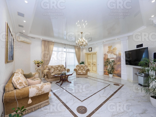 
  Продается 2-комн. квартира, 111 м², Первомайская ул, д. 11
. Фото 1.