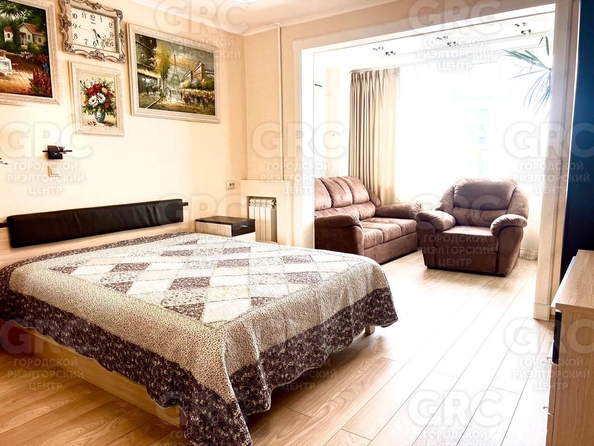 
  Продается 3-комн. квартира, 72.3 м², Ульянова ул, д. 53
. Фото 2.
