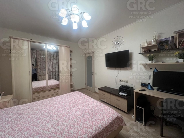 
  Продается 3-комн. квартира, 72.3 м², Ульянова ул, д. 53
. Фото 4.