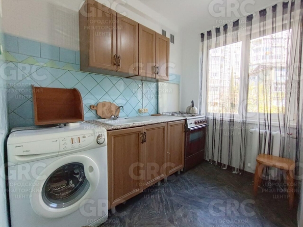 
  Продается 1-комн. квартира, 33 м², Невская ул, д. 14
. Фото 7.