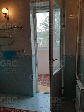 
  Продается 2-комн. квартира, 57 м², Санаторная ул, д. 55
. Фото 2.