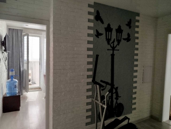 
  Продается 2-комн. квартира, 57 м², Ленина ул, д. 231
. Фото 8.