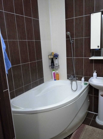 
  Продается 2-комн. квартира, 69 м², Омелькова ул, д. 21
. Фото 2.