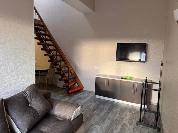 
  Продается студия, 40 м², Ленина ул, д. 183
. Фото 2.