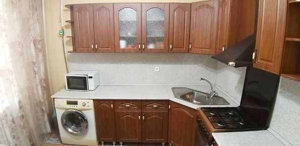 
  Сдам 1-комн. квартиру, 43 м², Алтайская ул, д. 4/2
. Фото 2.
