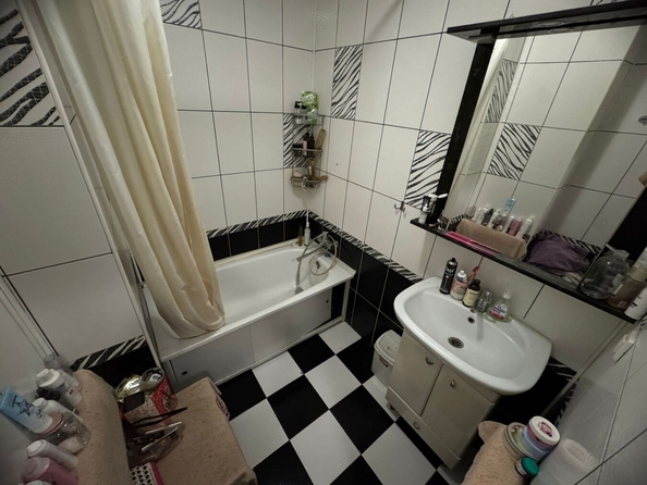
  Продается 1-комн. квартира, 39 м², Объездная ул, д. 10
. Фото 12.