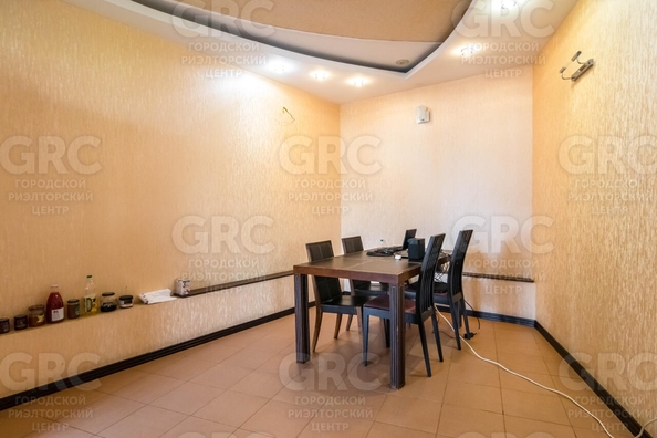 
  Продается 4-комн. квартира, 118.5 м², Виноградная ул, д. 15/1
. Фото 8.