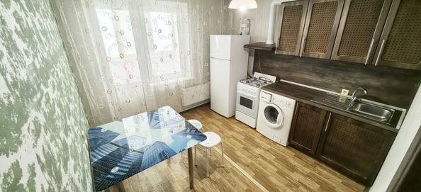 
  Сдам 1-комн. квартиру, 43 м², Алтайская ул, д. 4/2
. Фото 1.