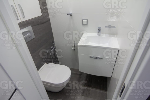 
  Продается 2-комн. квартира, 55 м², Фабрициуса Я. ул, д. 7
. Фото 22.
