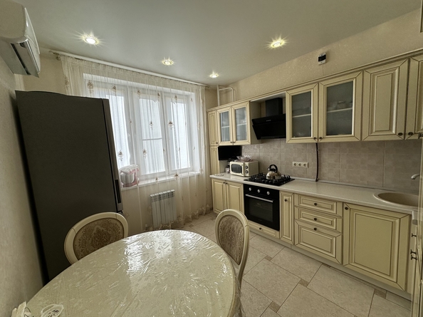 
  Продается 2-комн. квартира, 54 м², Ленина ул, д. 180Ак5
. Фото 1.