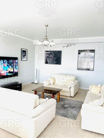 
  Продается 3-комн. квартира, 140 м², Волжская ул, д. 57
. Фото 4.