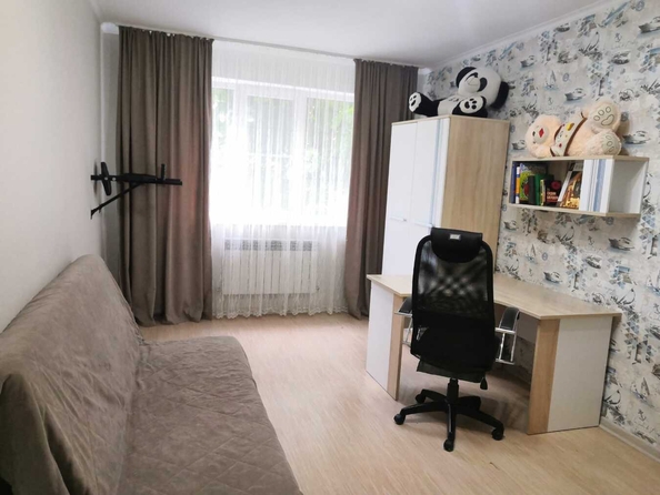 
  Продается 2-комн. квартира, 90 м², Лазурная ул, д. 16
. Фото 19.