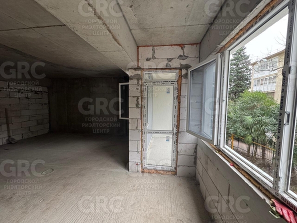 
  Продается 2-комн. квартира, 43 м², Туапсинская ул, д. 19
. Фото 2.