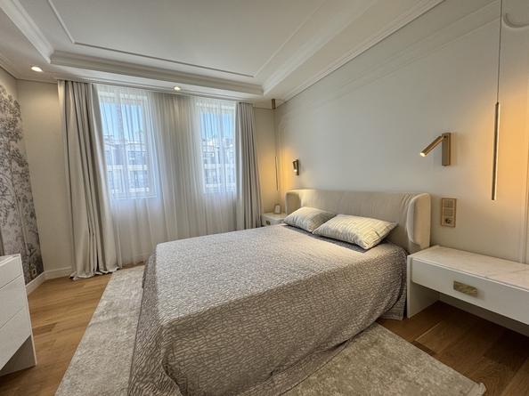 
  Продается 3-комн. квартира, 144 м², Толстого ул, д. 26
. Фото 11.