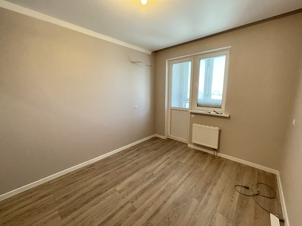 
  Продается 2-комн. квартира, 62 м², Омелькова ул, д. 93
. Фото 6.