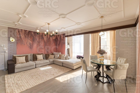 
  Продается 2-комн. квартира, 102 м², Роз ул, д. 6/6а
. Фото 1.