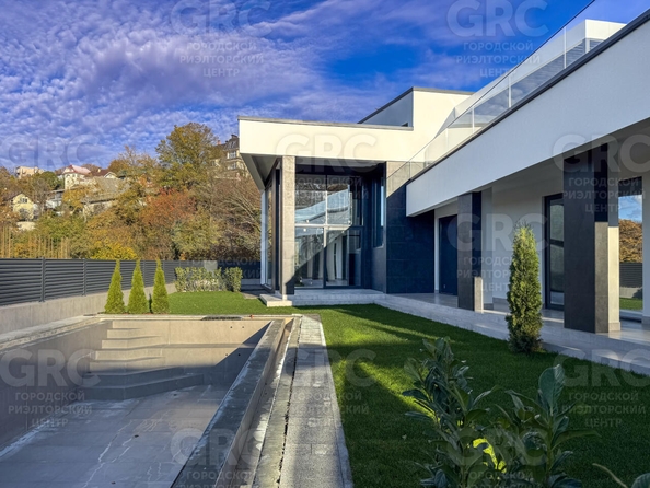 
  Продается дом, 300 м², Сочи
. Фото 43.