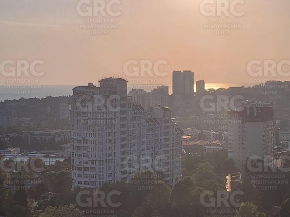 
  Продается 2-комн. квартира, 133 м², Туапсинская ул, д. 19
. Фото 2.