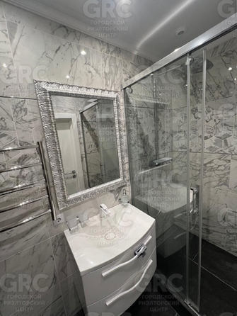 
  Продается 4-комн. квартира, 110 м², Альпийская ул, д. 27
. Фото 6.