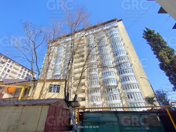 
  Продается 1-комн. квартира, 52 м², Цюрупы ул, д. 32
. Фото 1.