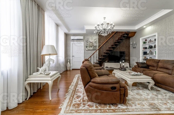 
  Продается 4-комн. квартира, 110 м², Советская ул, д. 7
. Фото 12.